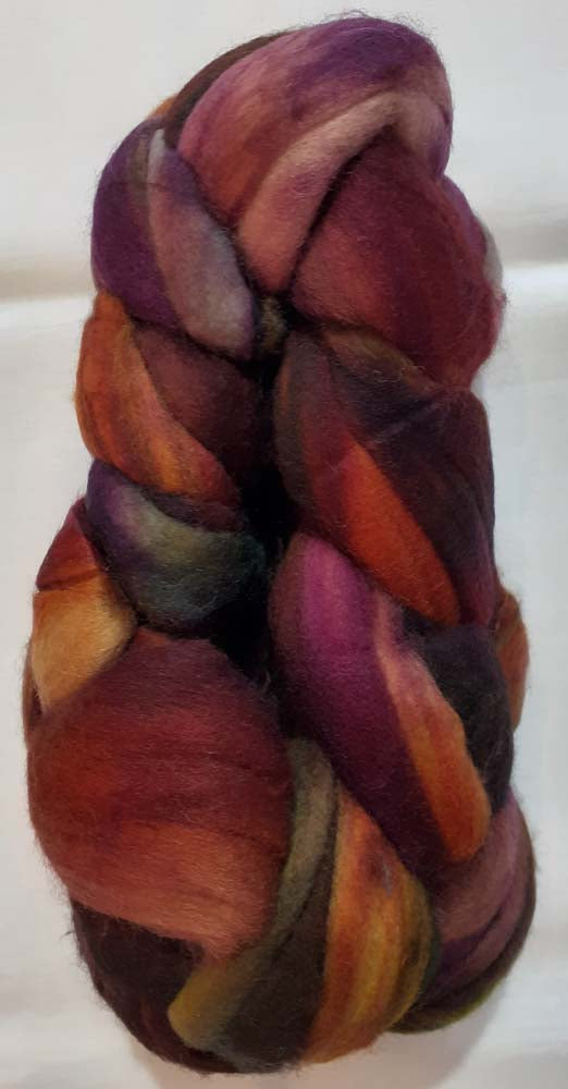 NUBE Hand Dyed Merino Roving