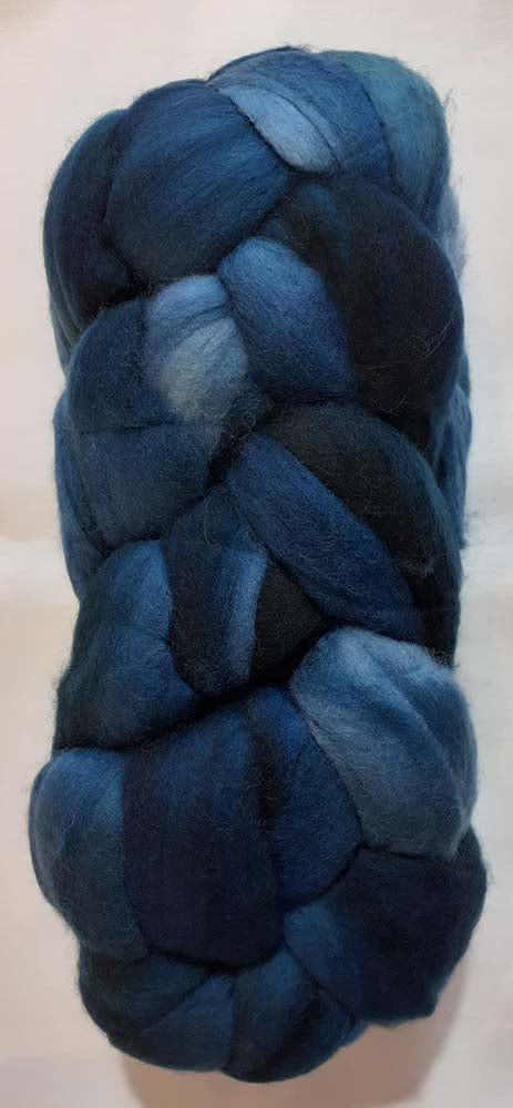 NUBE Hand Dyed Merino Roving